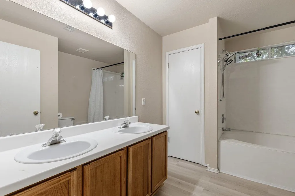 101 Presidio Drive Leander TX 78641