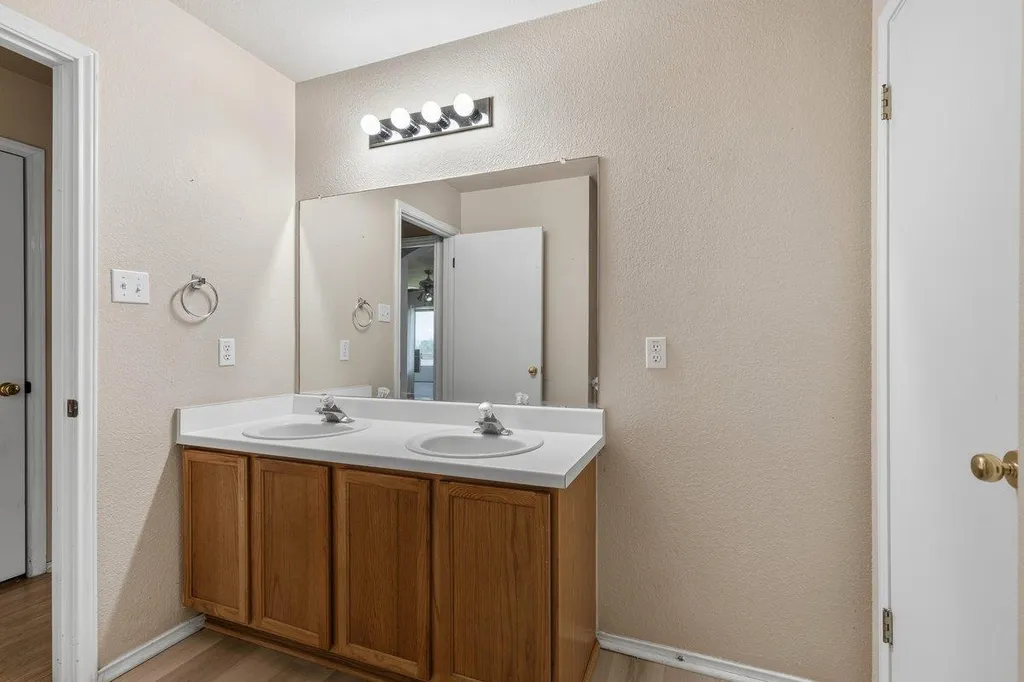 101 Presidio Drive Leander TX 78641