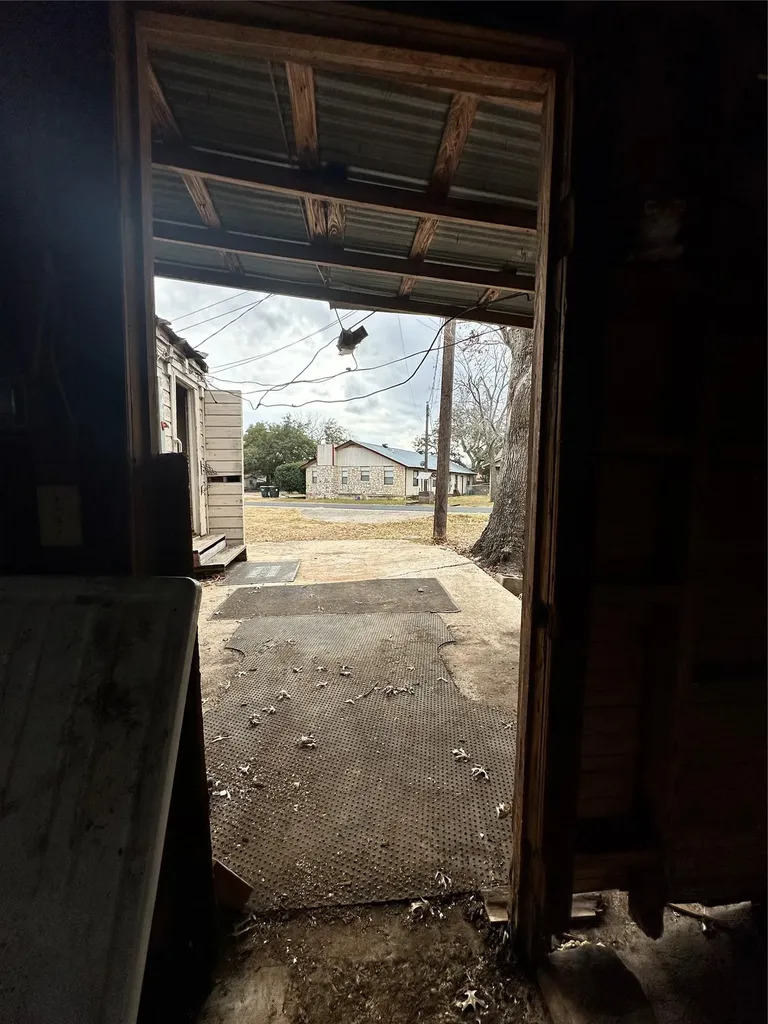 408 S Nance Street Kyle TX 78640