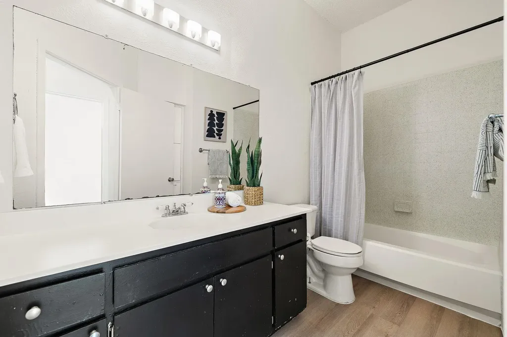 4912 Cabob Street Austin TX 78744