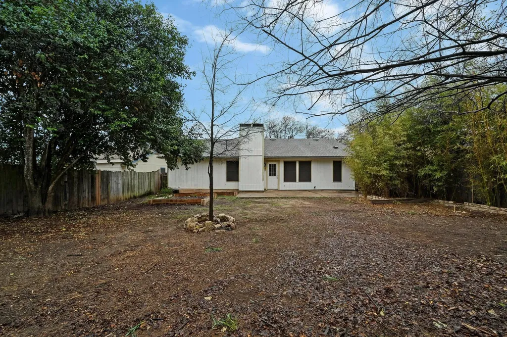 4912 Cabob Street Austin TX 78744