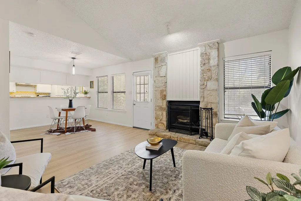 4912 Cabob Street Austin TX 78744