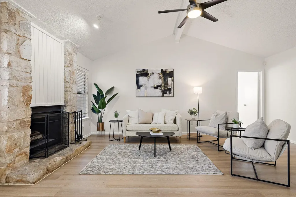 4912 Cabob Street Austin TX 78744