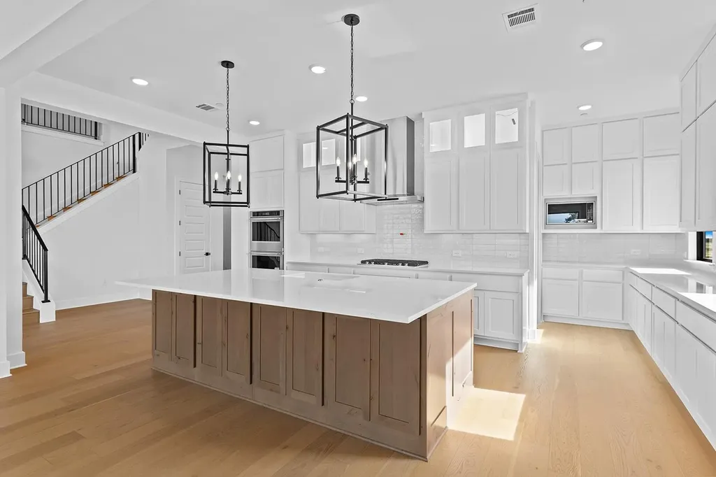 2429 Lineage Lane Leander TX 78641