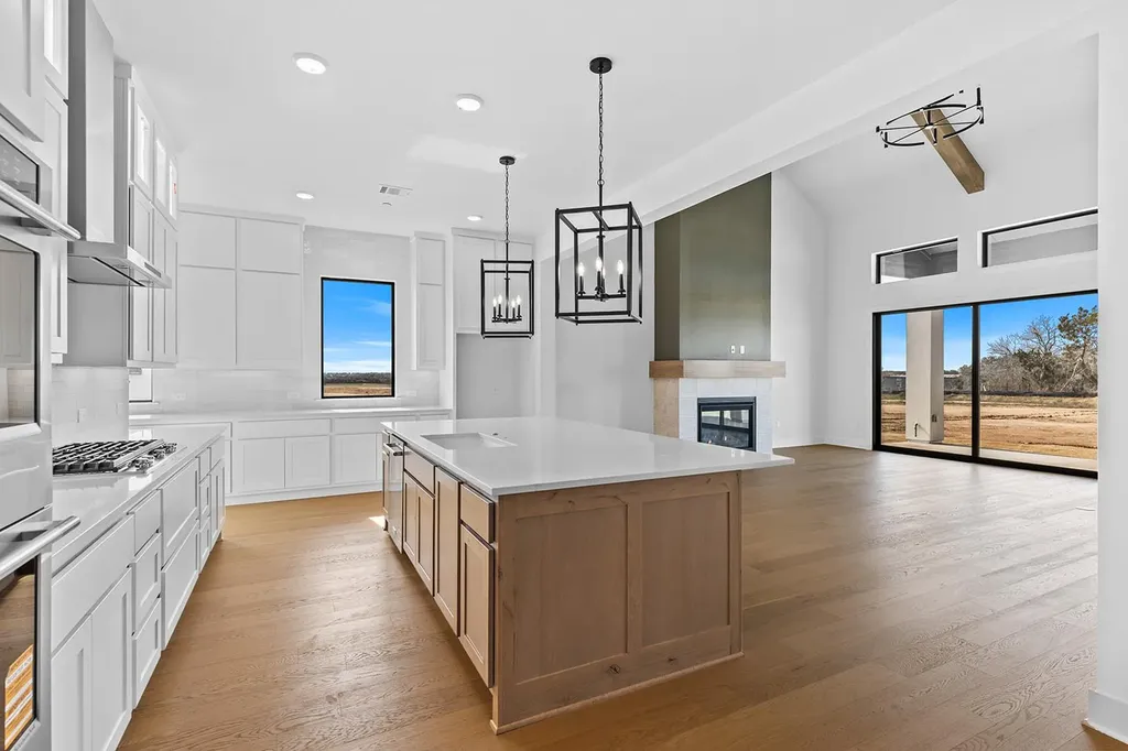 2429 Lineage Lane Leander TX 78641