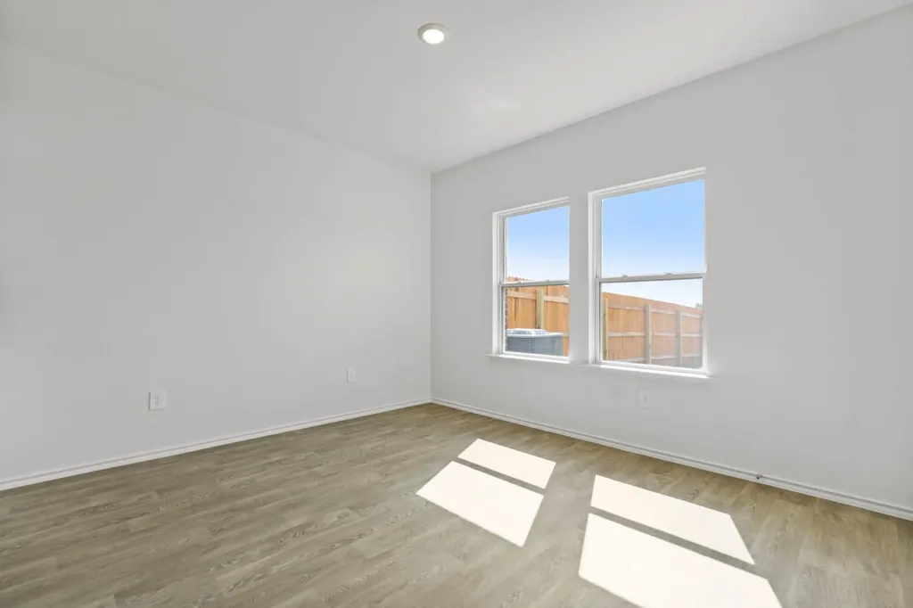 15113 - B Afleet Alex Street Manor TX 78653