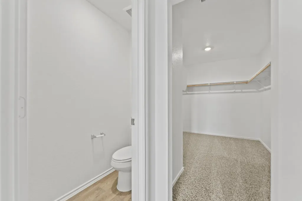 15113 - B Afleet Alex Street Manor TX 78653