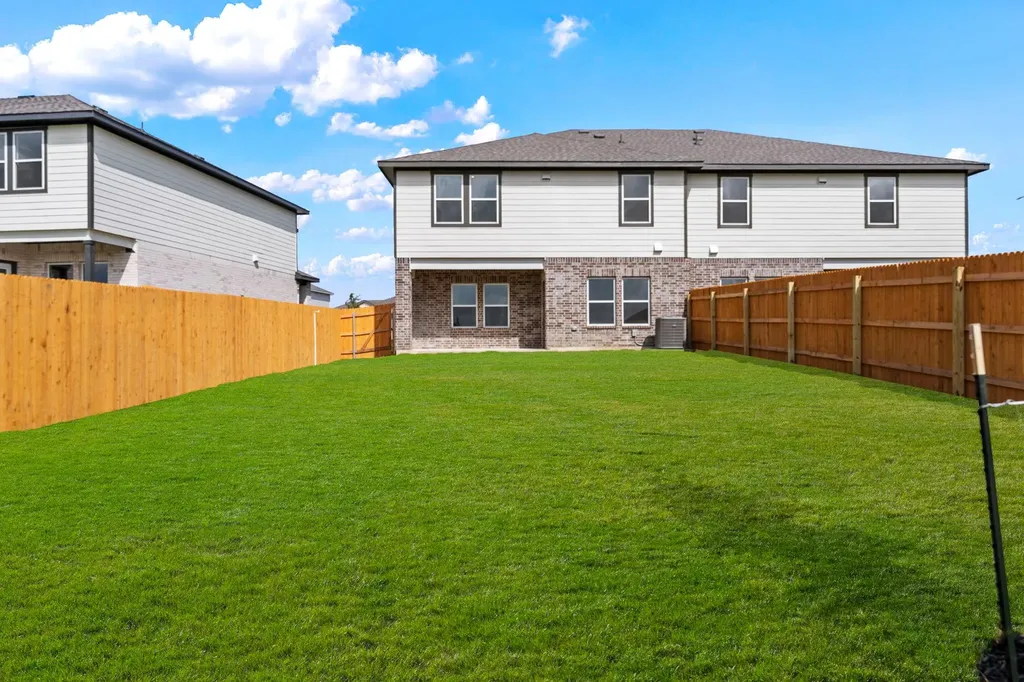15113 - B Afleet Alex Street Manor TX 78653