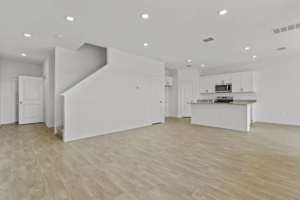 15113 - B Afleet Alex Street Manor TX 78653