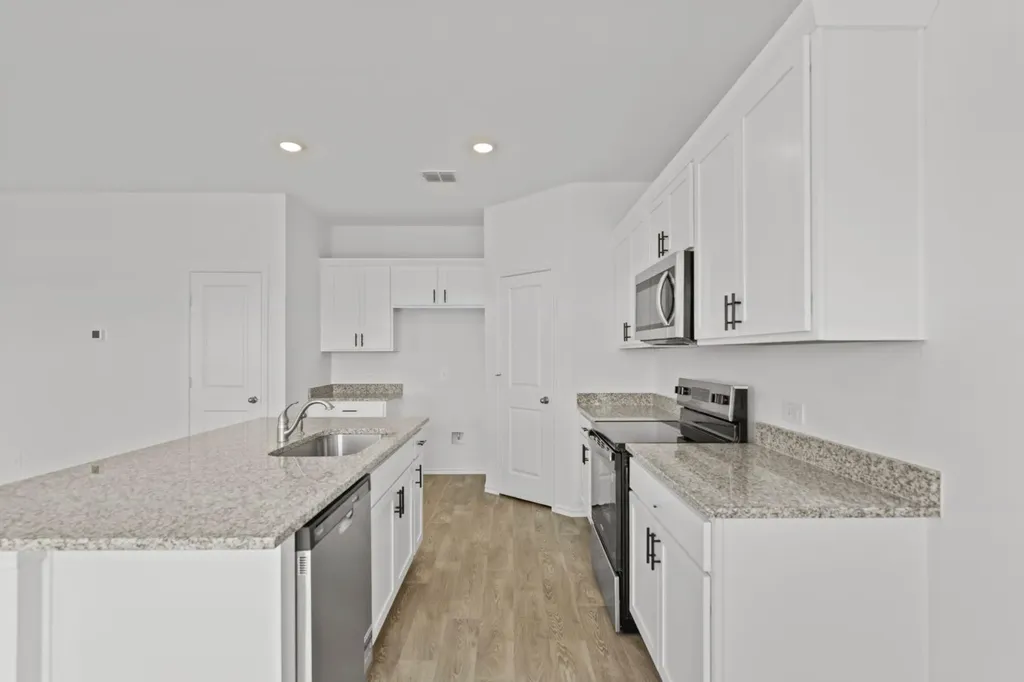 15113 - B Afleet Alex Street Manor TX 78653