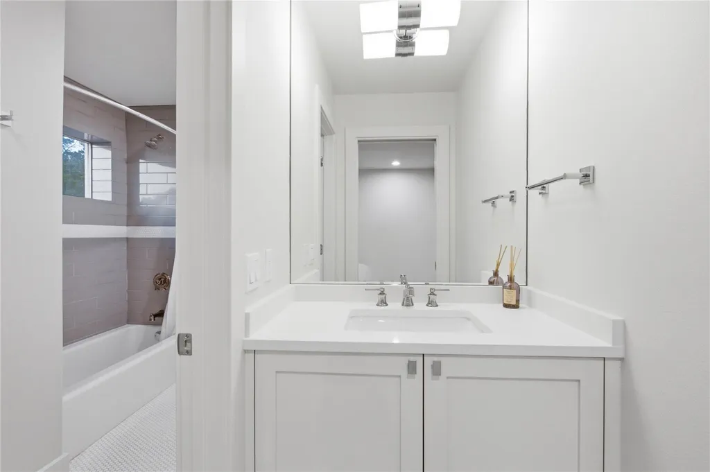 3210 Lacevine Lane Austin TX 78735