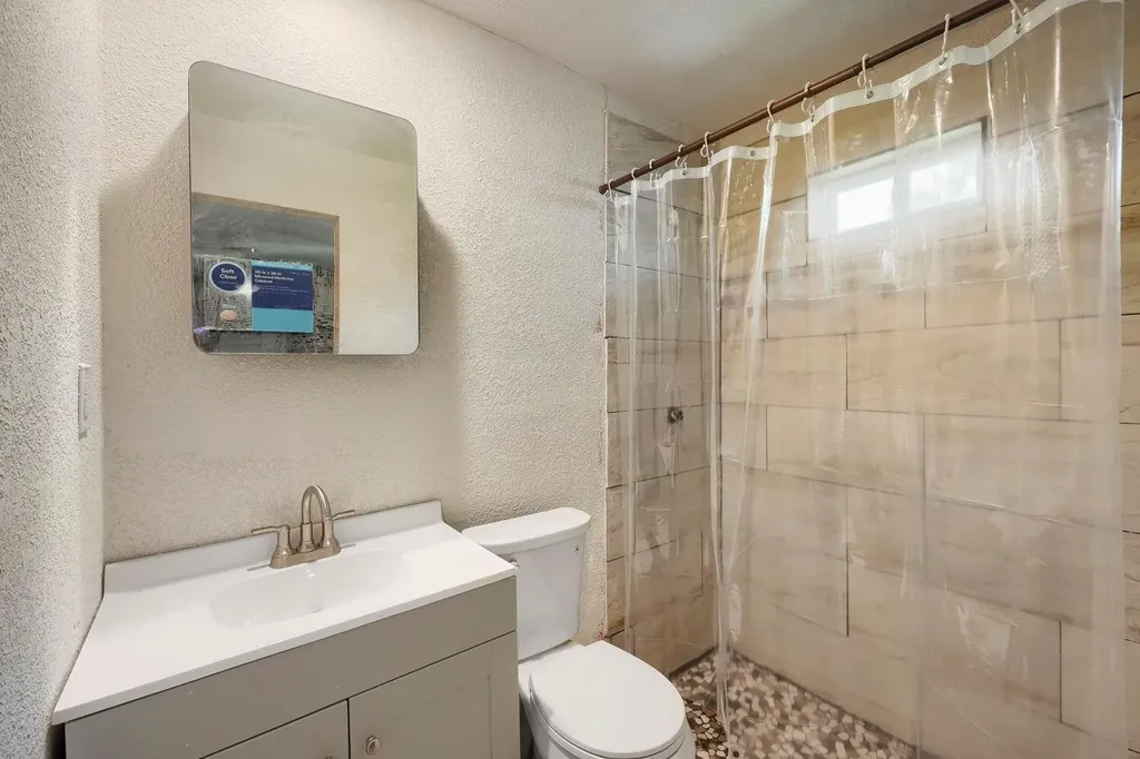 2705 Cory Lane Spicewood TX 78669