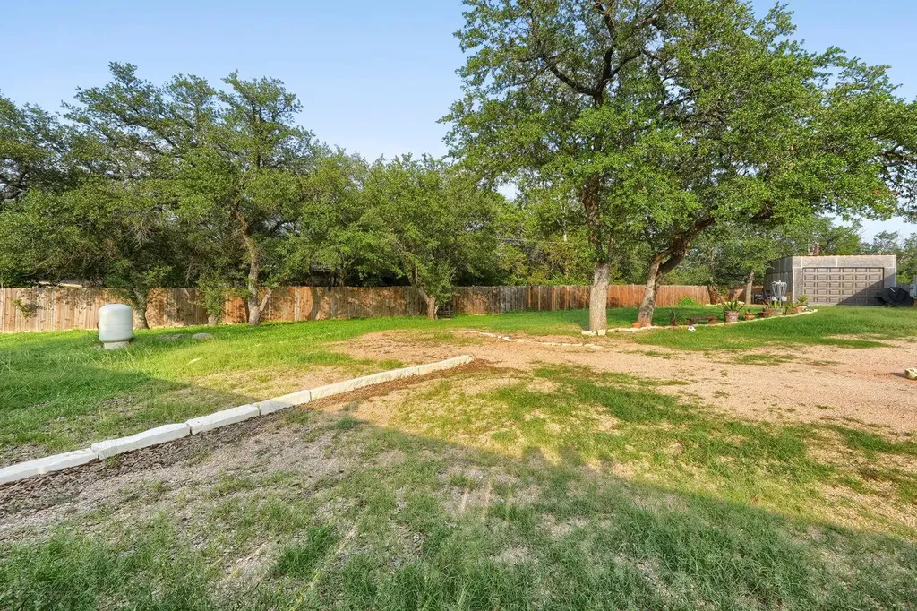 2705 Cory Lane Spicewood TX 78669