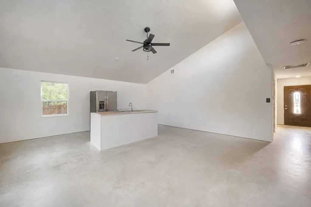 2705 Cory Lane Spicewood TX 78669