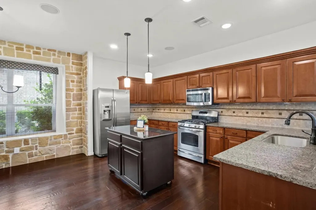 245 Razzmatazz Trail Buda TX 78610