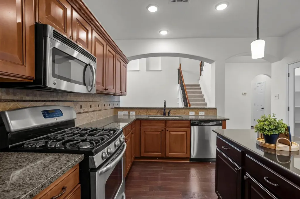 245 Razzmatazz Trail Buda TX 78610