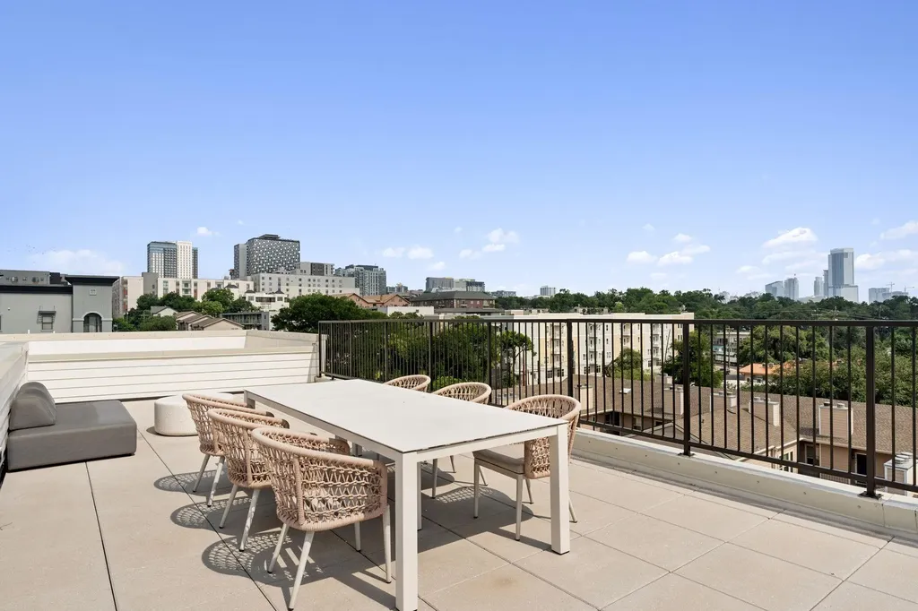 2500 Longview Street Austin TX 78705