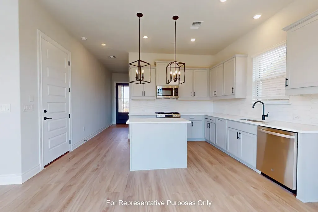 2301 Spokane Drive Leander TX 78641