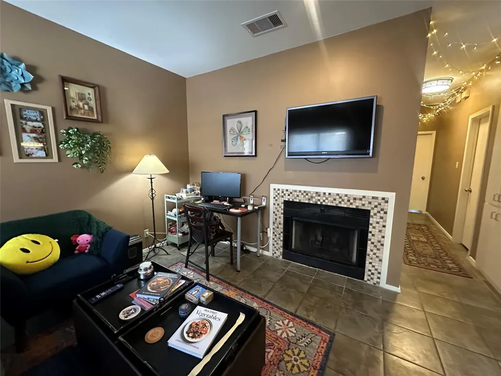 106 E 30th Street Austin TX 78705