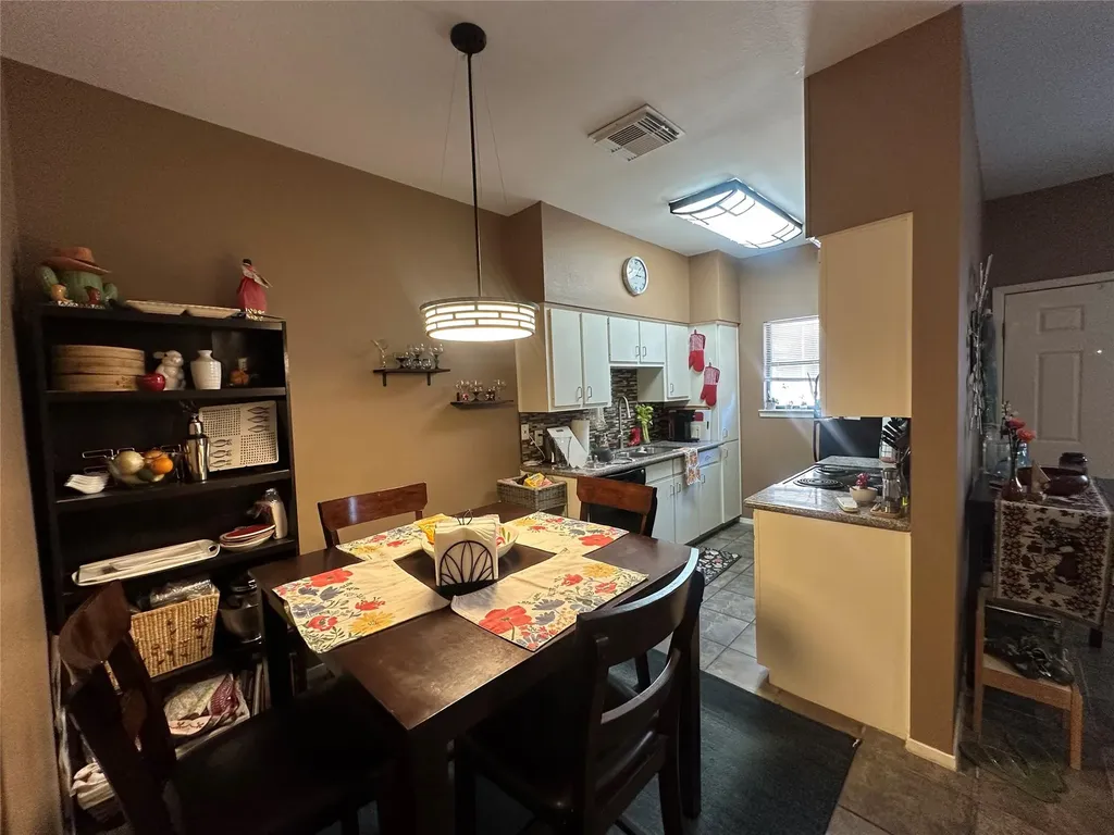 106 E 30th Street Austin TX 78705