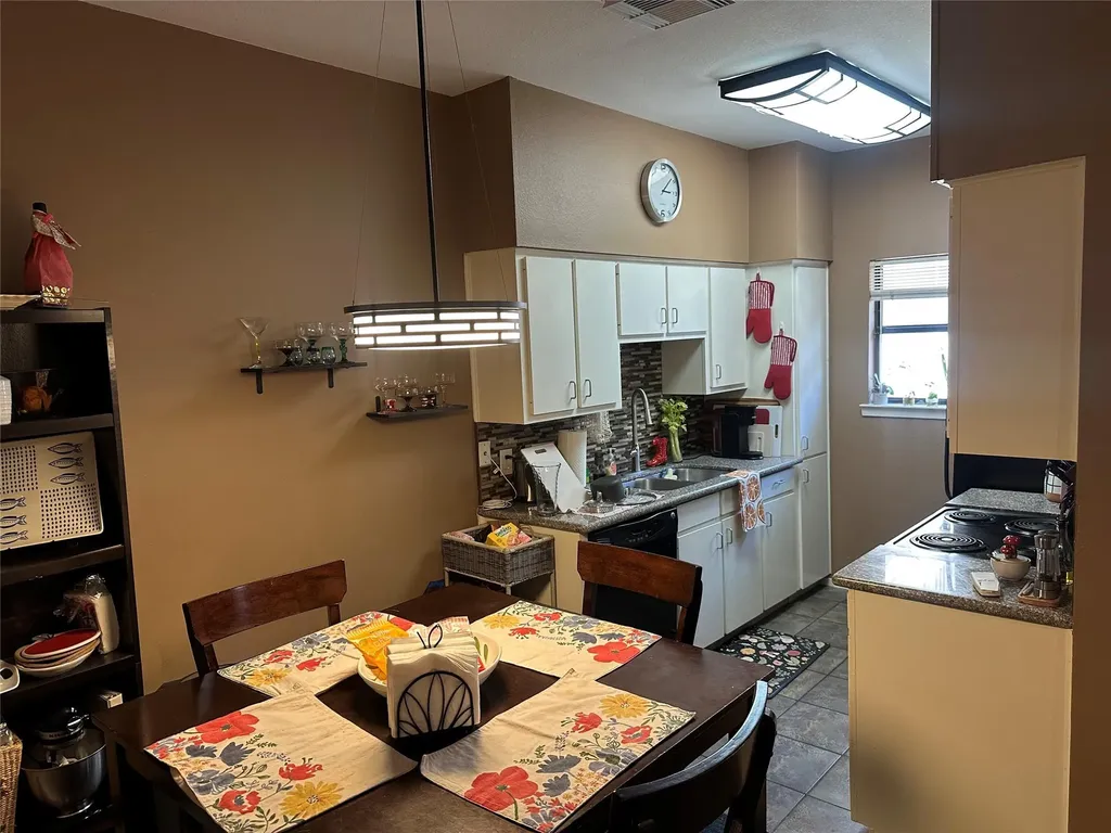 106 E 30th Street Austin TX 78705