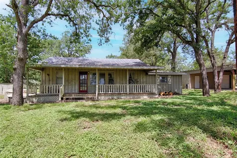 6750 Three Mile Road Flatonia TX 78941