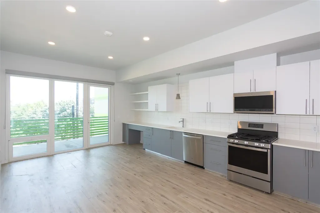 4004 Banister Lane Austin TX 78704