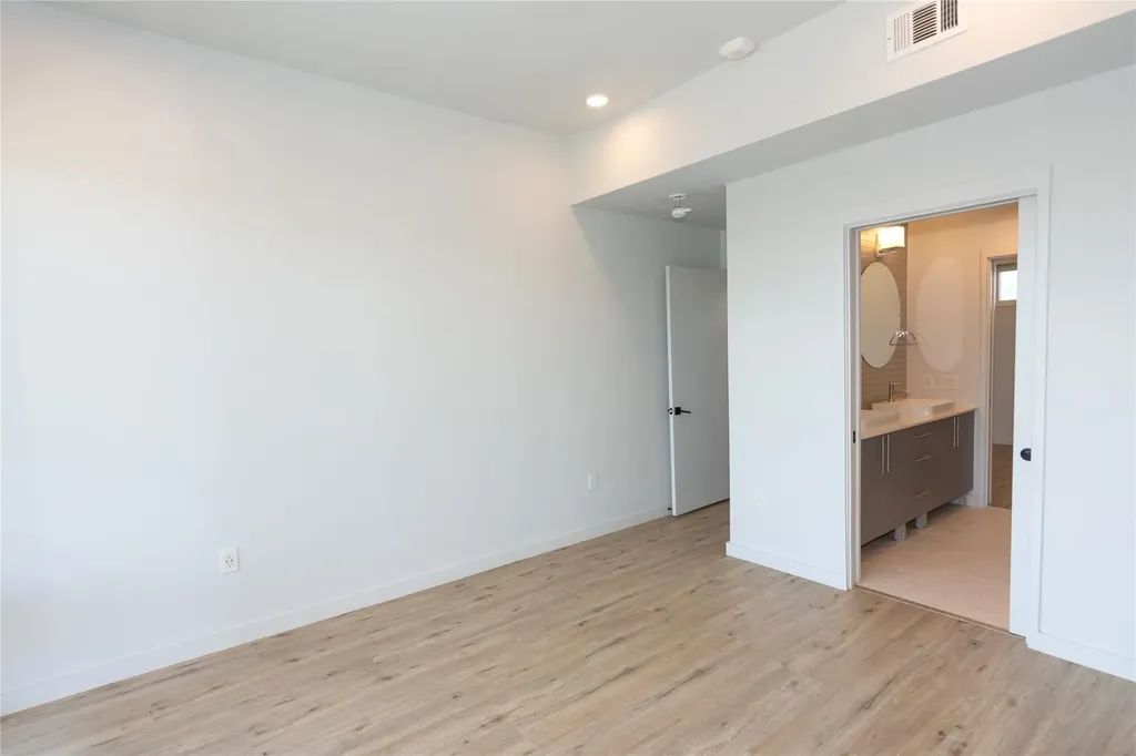 4004 Banister Lane Austin TX 78704
