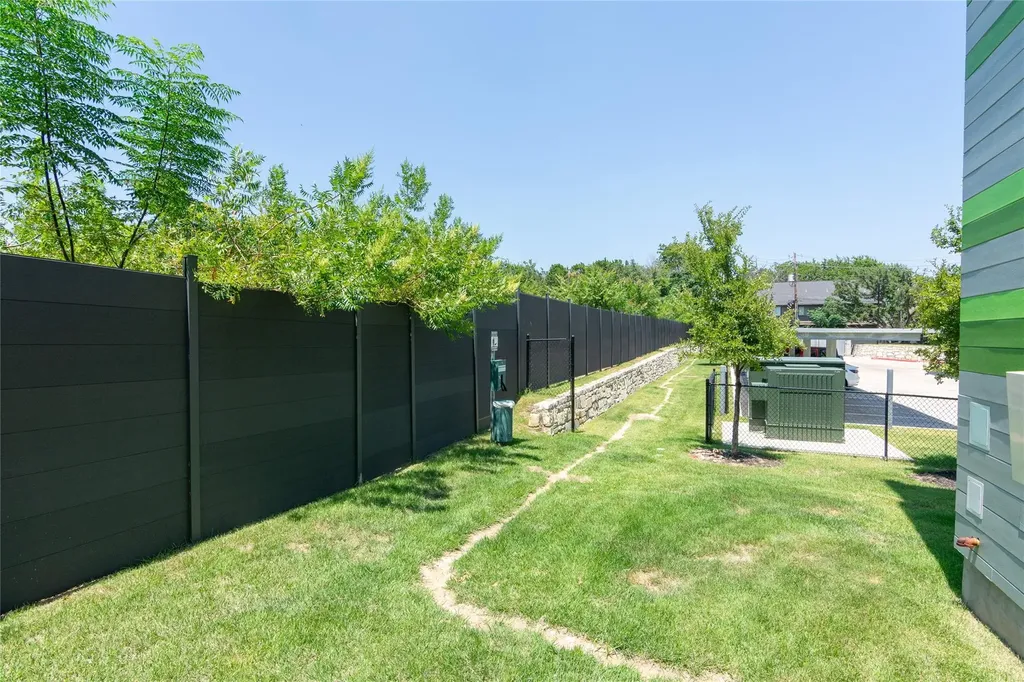 4004 Banister Lane Austin TX 78704