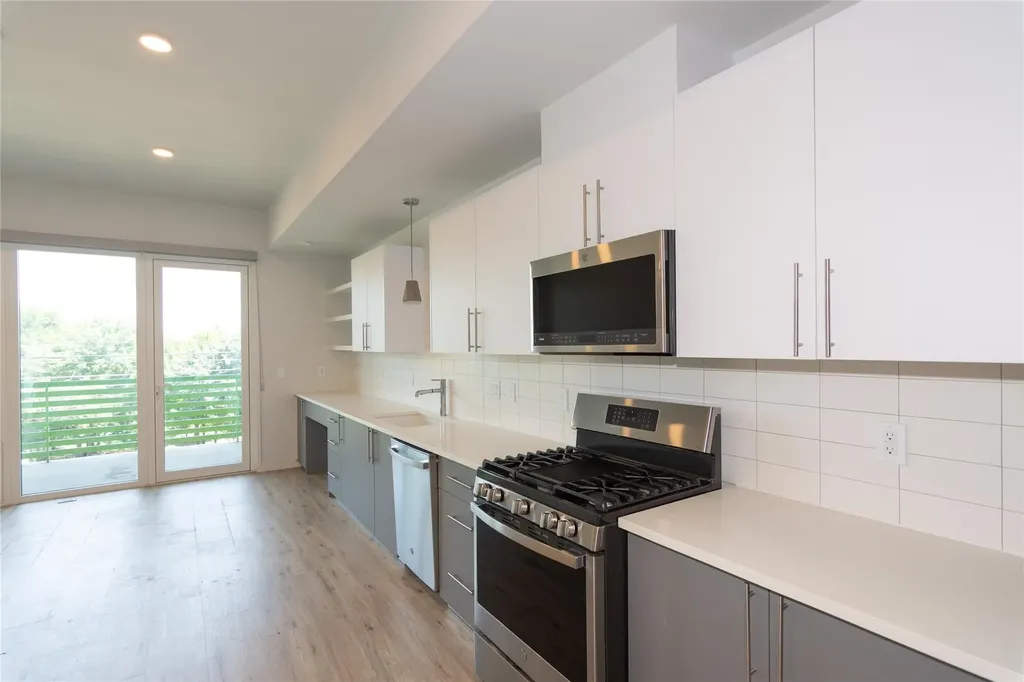 4004 Banister Lane Austin TX 78704