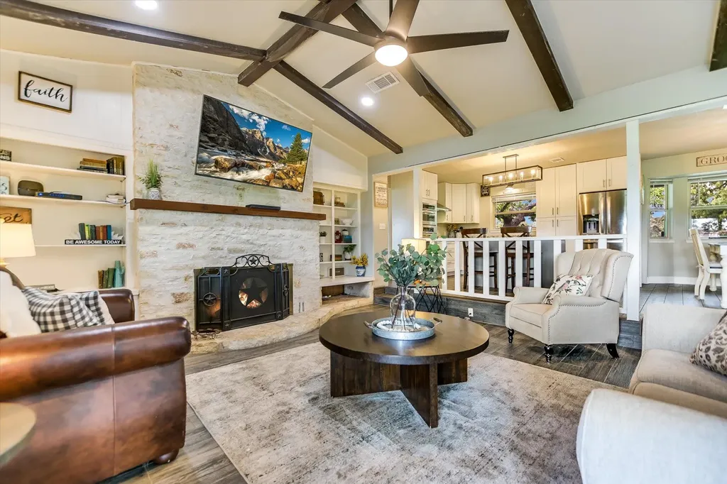 433 Paseo De Vaca Marble Falls TX 78654