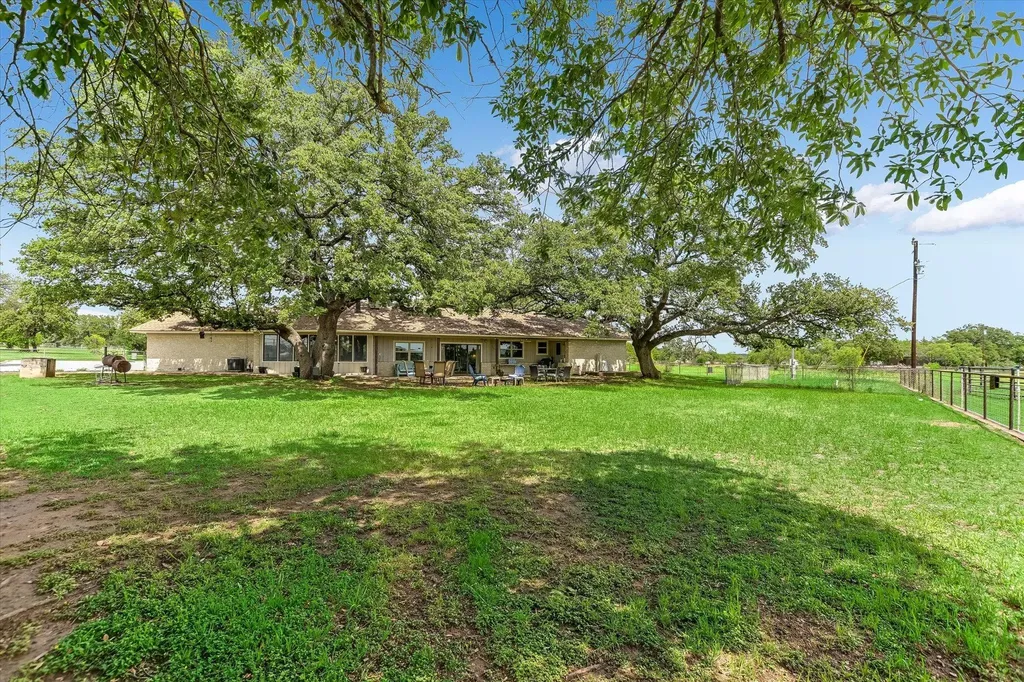 433 Paseo De Vaca Marble Falls TX 78654