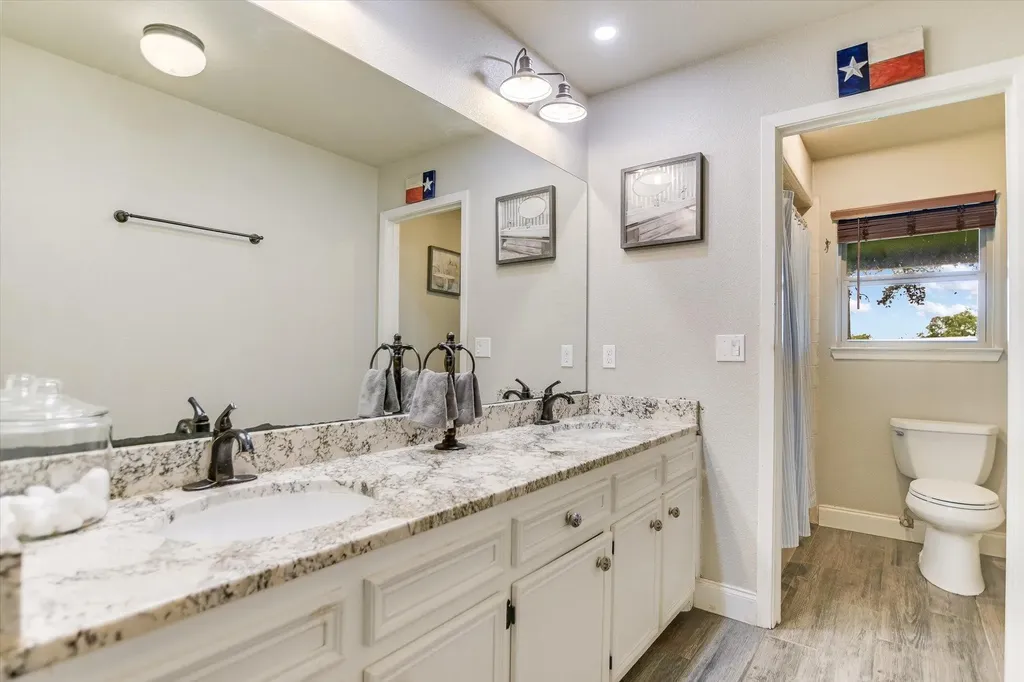 433 Paseo De Vaca Marble Falls TX 78654