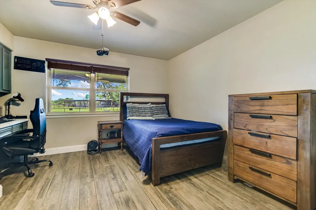 433 Paseo De Vaca Marble Falls TX 78654