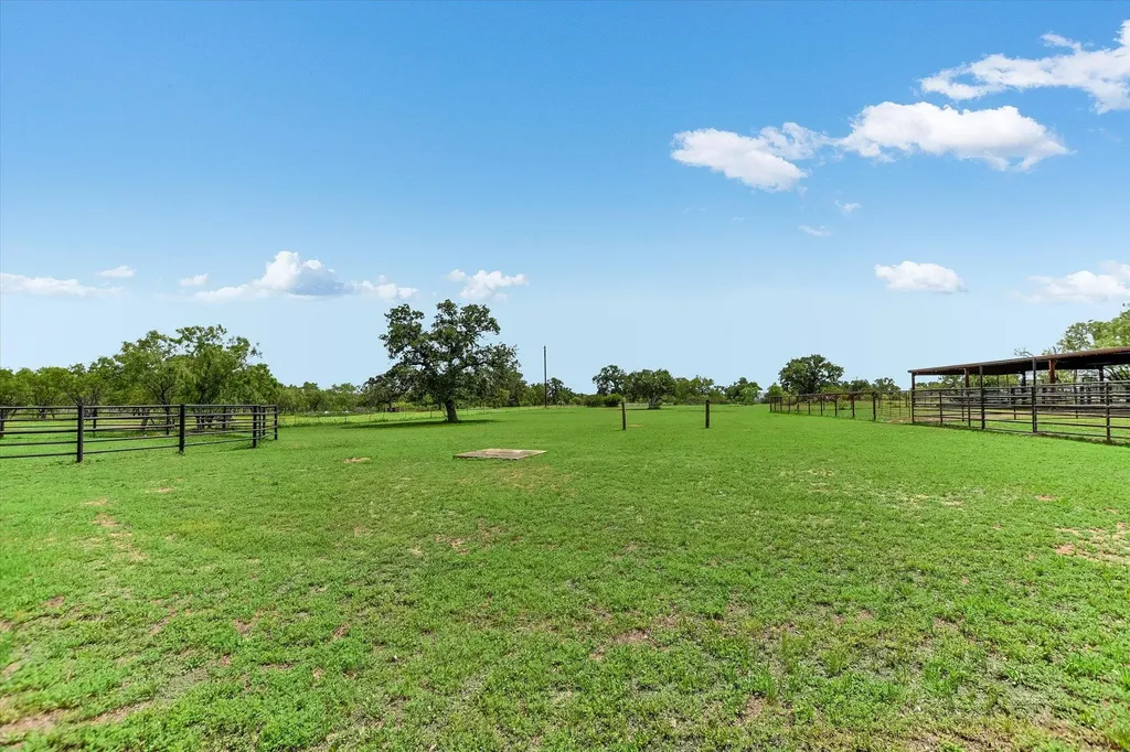 433 Paseo De Vaca Marble Falls TX 78654