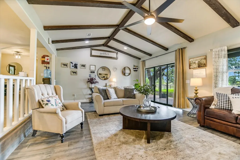 433 Paseo De Vaca Marble Falls TX 78654