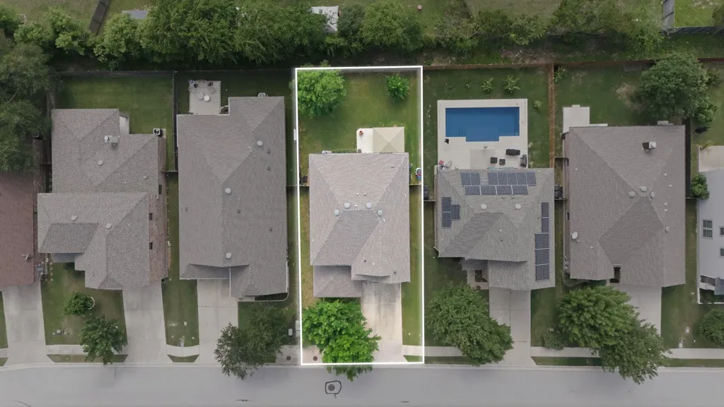 1133 Yellow Iris Road Leander TX 78641