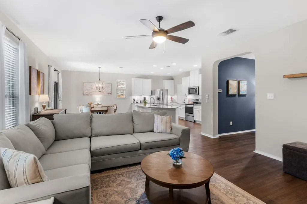 1133 Yellow Iris Road Leander TX 78641