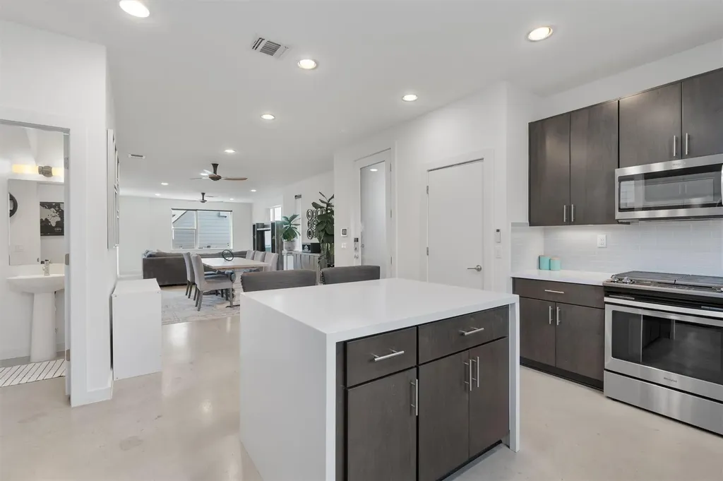 4020 Airport Boulevard Austin TX 78722