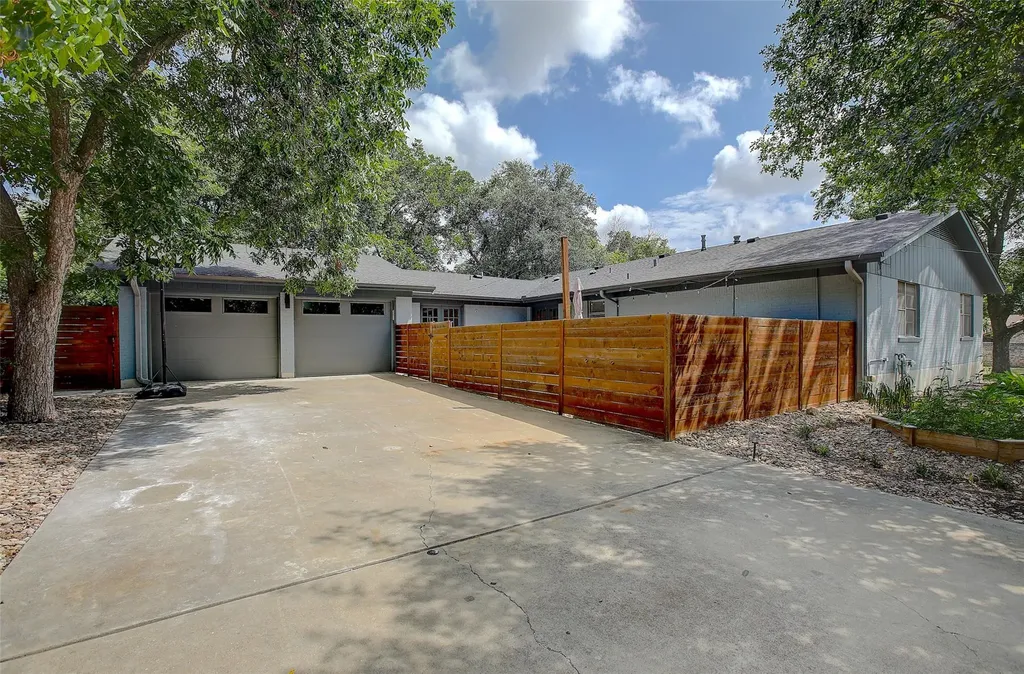1610 Pecan Street Georgetown TX 78626