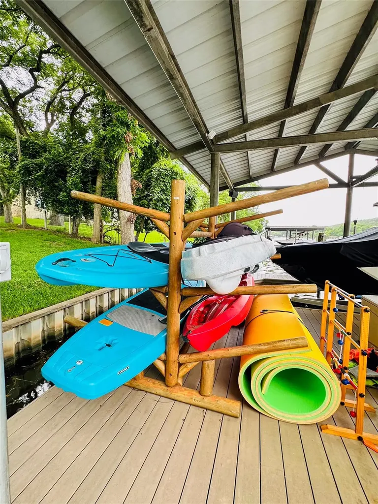 2910 Edgewater Drive Austin TX 78733