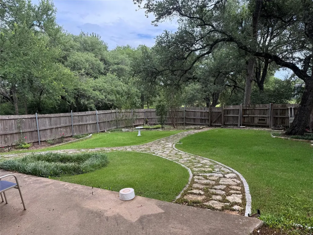 7307 Rankin Trail Austin TX 78729