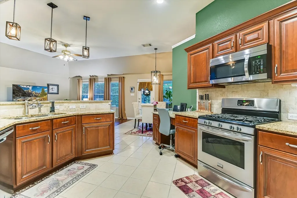 1405 Firebush Drive Pflugerville TX 78660
