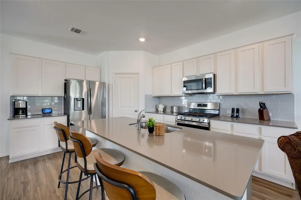 700 Affazia Lane Georgetown TX 78628