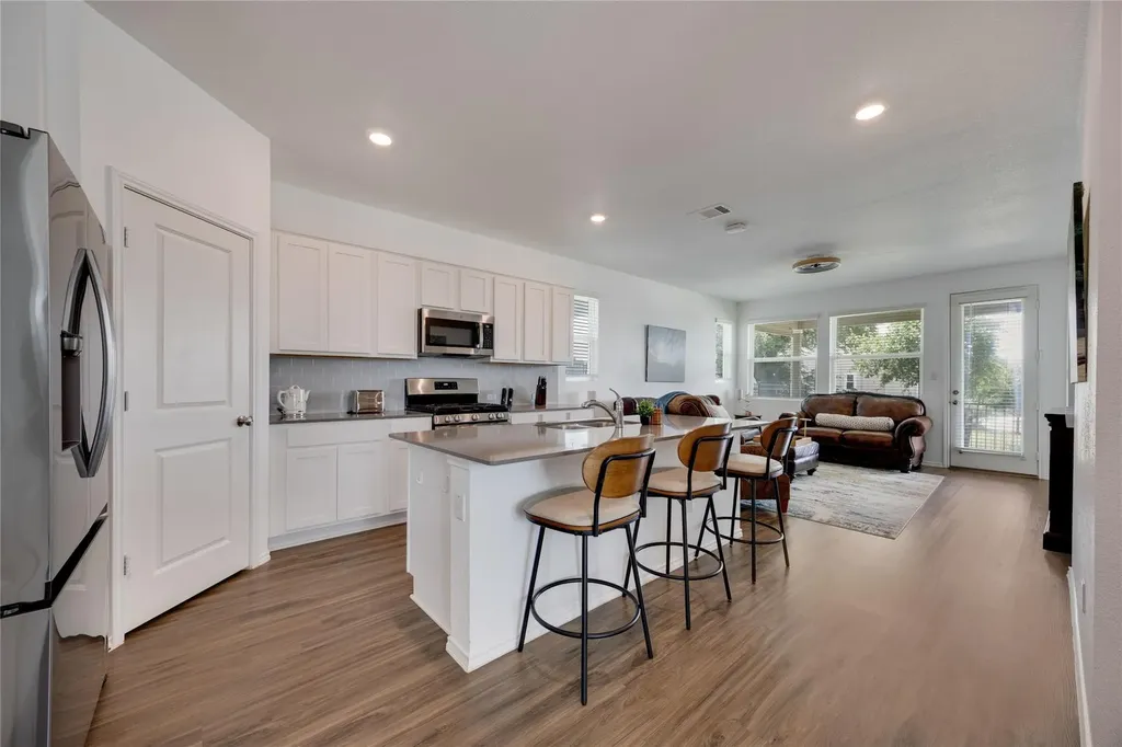 700 Affazia Lane Georgetown TX 78628