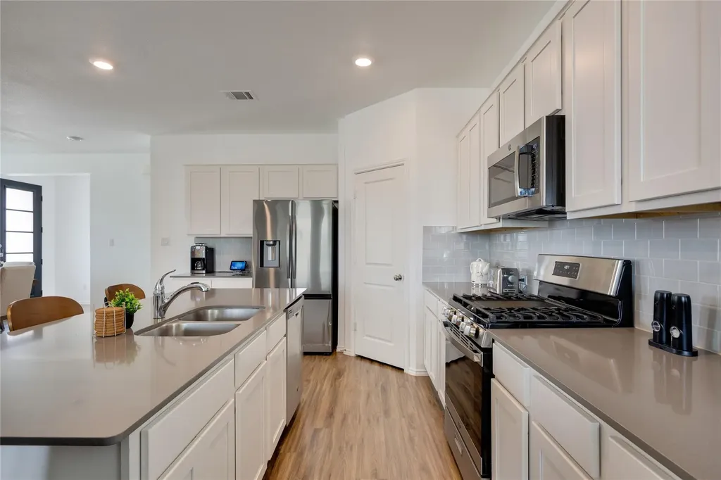 700 Affazia Lane Georgetown TX 78628