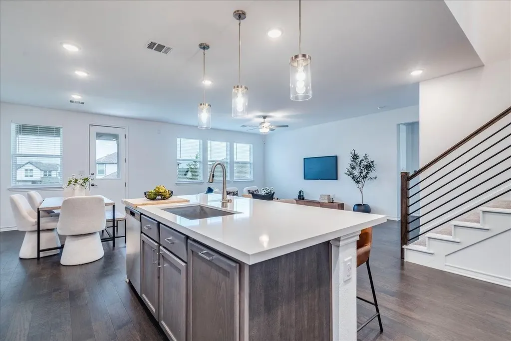 5417 Lena Drive Austin TX 78723