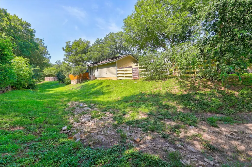 7207 Winecup Hollow Austin TX 78750