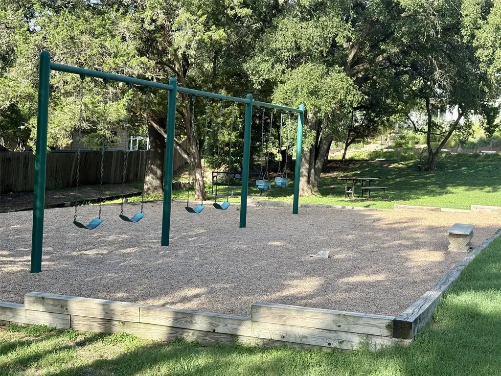 7207 Winecup Hollow Austin TX 78750