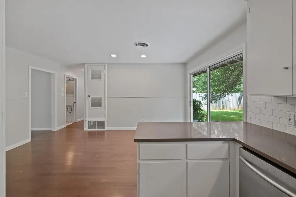 2015 Fair Oaks Drive Austin TX 78745